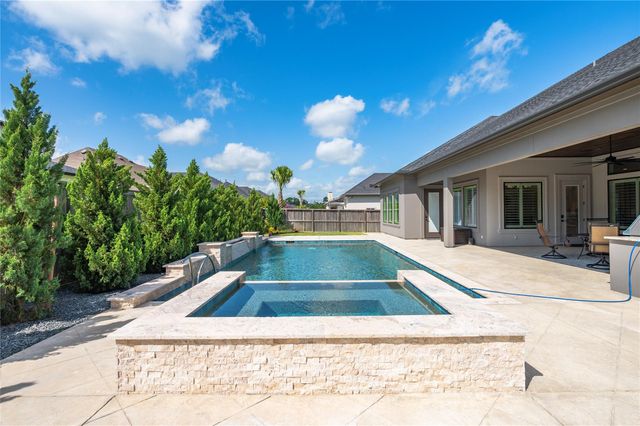 2005 Yellowstone Trail, Friendswood, TX 77546