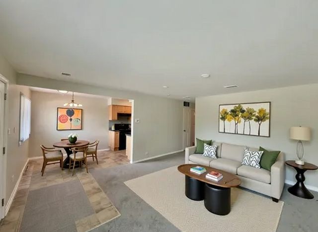 606 E 164th Place, South Holland, IL 60473