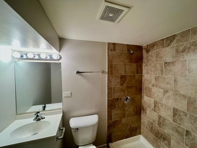 606 E 164th Place, South Holland, IL 60473