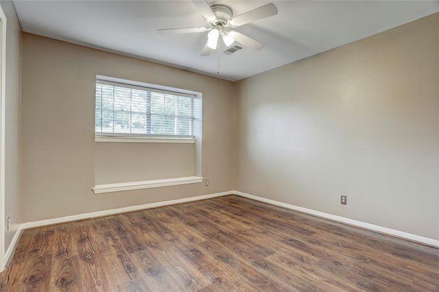 9631 Fairdale Lane, Houston, TX 77063