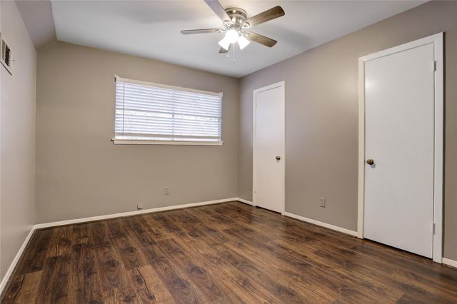 9631 Fairdale Lane, Houston, TX 77063