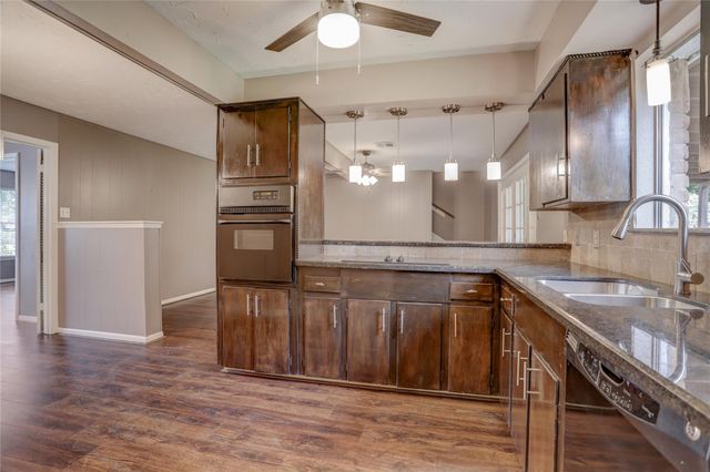 9631 Fairdale Lane, Houston, TX 77063