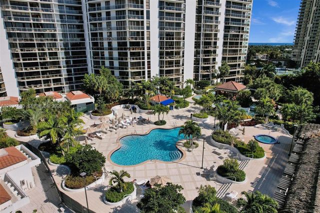 20281 E Country Club Dr 615, Aventura, FL 33180