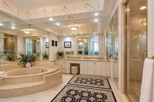 20281 E Country Club Dr 615, Aventura, FL 33180
