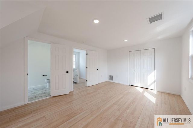 32 Palm Street, Newark, NJ 07106