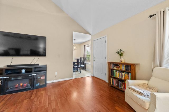 578 S Kingsgate Court, Nixa, MO 65714