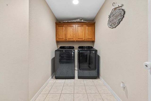 578 S Kingsgate Court, Nixa, MO 65714