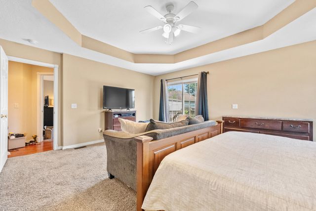 578 S Kingsgate Court, Nixa, MO 65714