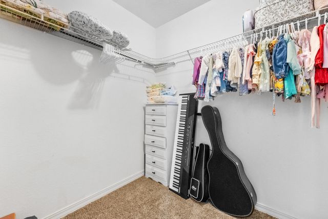 578 S Kingsgate Court, Nixa, MO 65714