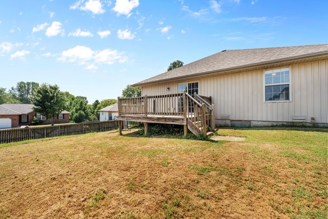 578 S Kingsgate Court, Nixa, MO 65714