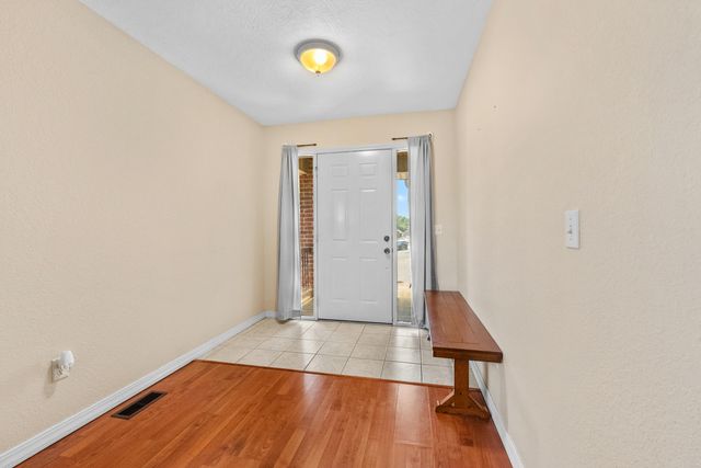 578 S Kingsgate Court, Nixa, MO 65714