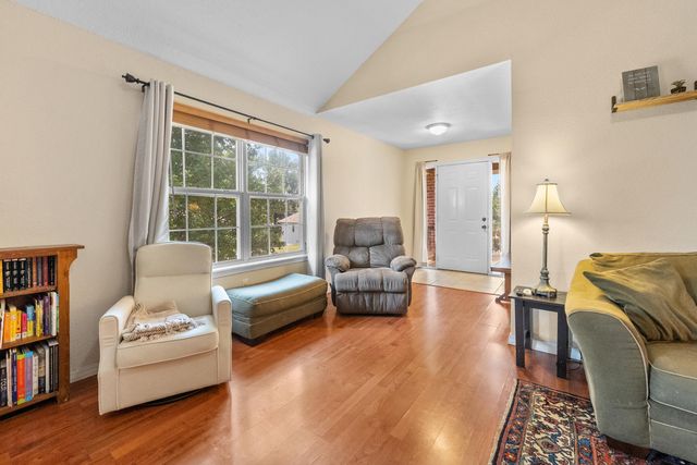 578 S Kingsgate Court, Nixa, MO 65714