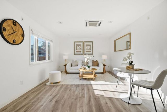 Ellsworth Place, Palo Alto, CA 94306