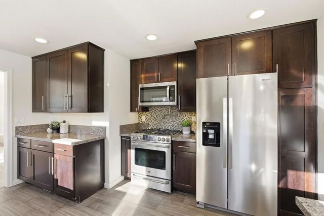 Ellsworth Place, Palo Alto, CA 94306