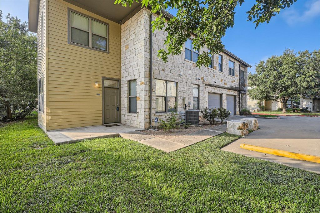 1201 Grove BLVD 1404 A, Austin, TX 78741