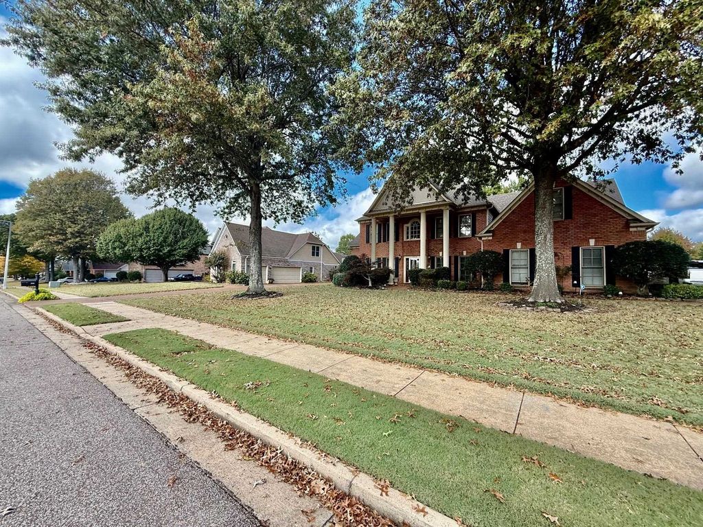 380 ESTANAULA RD, Collierville, TN 38017