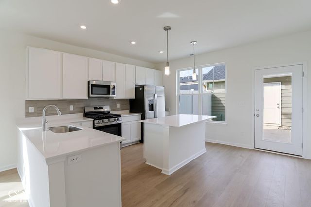 3927 Sandpiper Way, Brownsburg, IN 46112