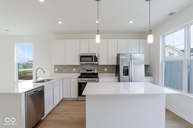 3927 Sandpiper Way, Brownsburg, IN 46112