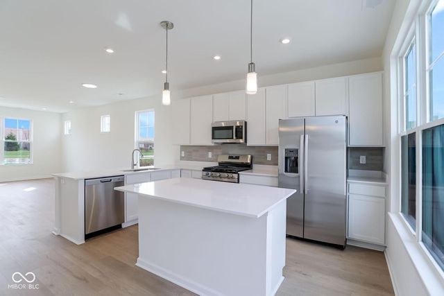 3927 Sandpiper Way, Brownsburg, IN 46112