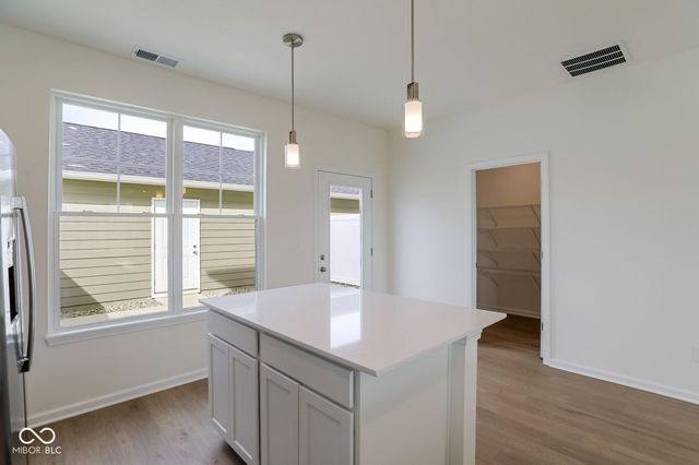 3927 Sandpiper Way, Brownsburg, IN 46112