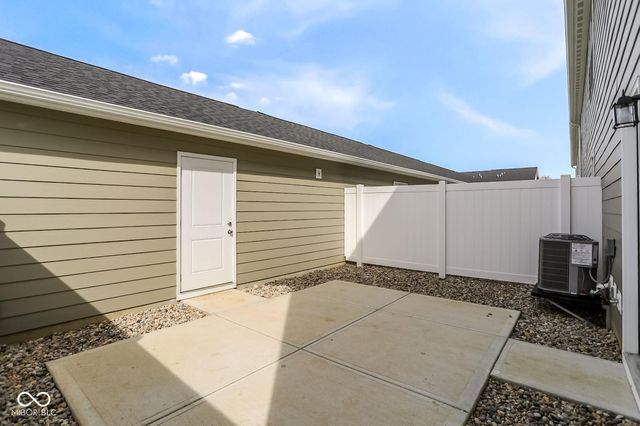 3927 Sandpiper Way, Brownsburg, IN 46112