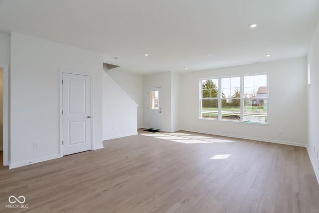3927 Sandpiper Way, Brownsburg, IN 46112