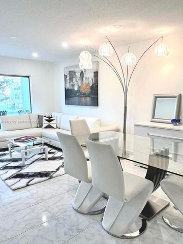 5051 W Oakland Park Boulevard 204, Lauderdale Lakes, FL 33313
