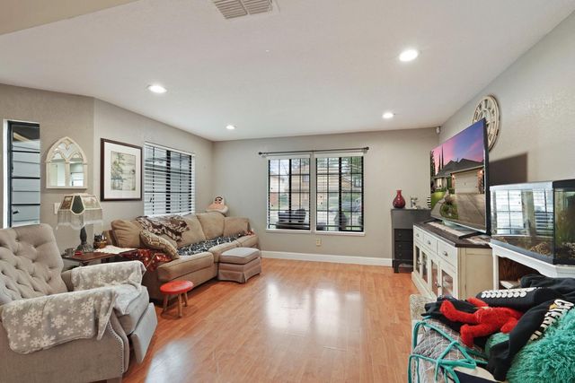 658 Sandpiper Cir, Lodi, CA 95240