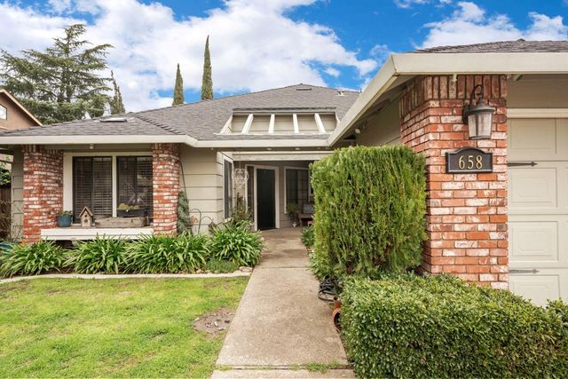 658 Sandpiper Cir, Lodi, CA 95240