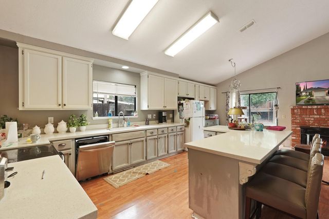 658 Sandpiper Cir, Lodi, CA 95240