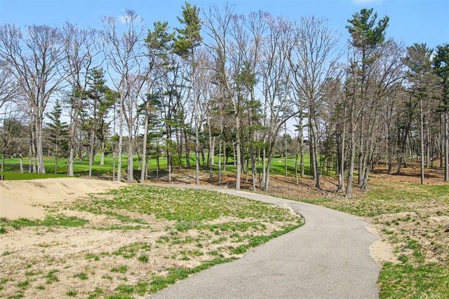2897 Duneside Trail, Muskegon, MI 49441