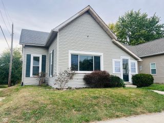 806 S Harrison Street, Alexandria, IN 46001