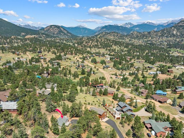 2709 Sunrise Ct, Estes Park, CO 80517