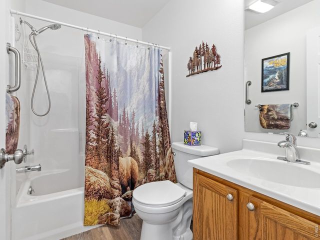 2709 Sunrise Ct, Estes Park, CO 80517