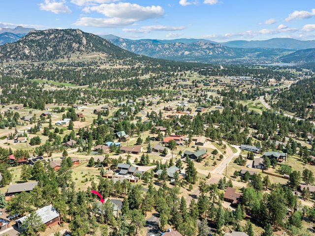 2709 Sunrise Ct, Estes Park, CO 80517