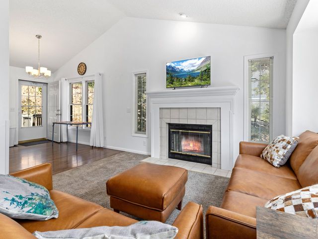 2709 Sunrise Ct, Estes Park, CO 80517