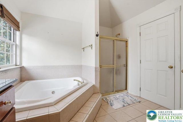 635 Kathleen Drive, Nazareth, PA 18064