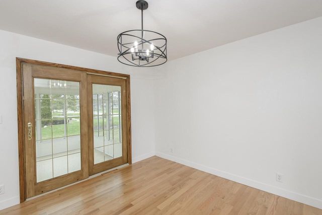 21300 Astolat DRIVE, Brookfield, WI 53045