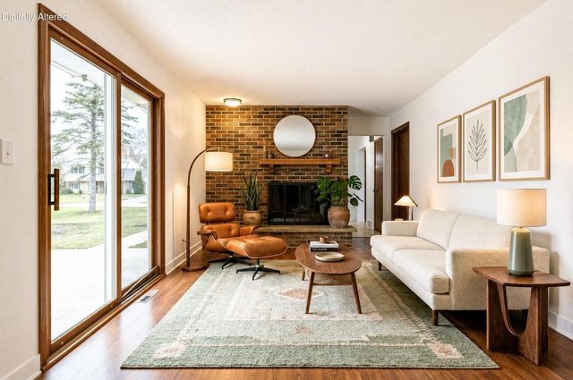 21300 Astolat DRIVE, Brookfield, WI 53045