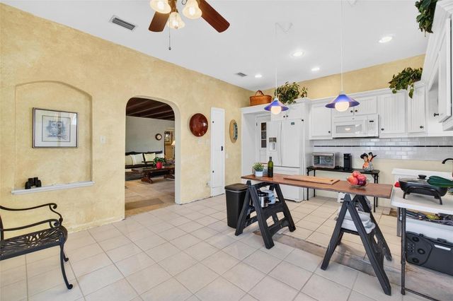 14071 N BAYSHORE DRIVE, Madeira Beach, FL 33708