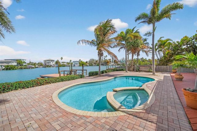 14071 N BAYSHORE DRIVE, Madeira Beach, FL 33708