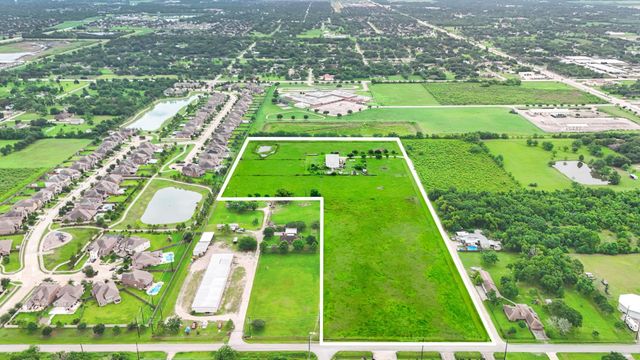 3525 Charles Avenue, Pearland, TX 77584