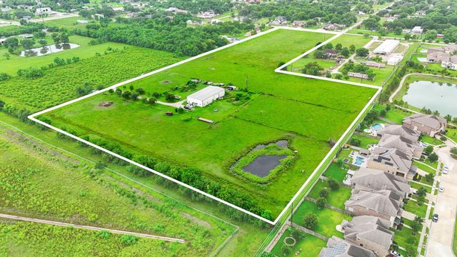 3525 Charles Avenue, Pearland, TX 77584