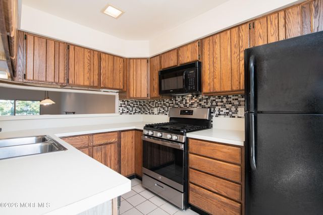 10 Seawinds Way, Long Branch, NJ 07740