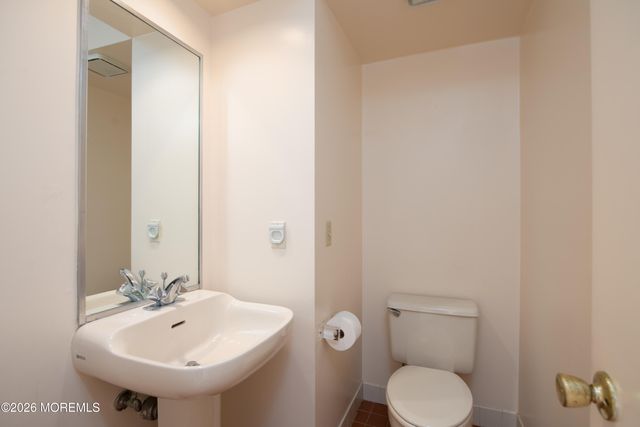 10 Seawinds Way, Long Branch, NJ 07740