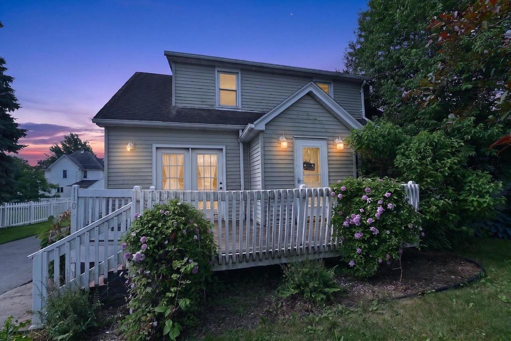 110 Pierce Street, Arlington, WI 53911