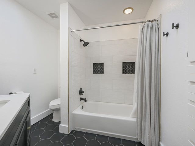 383 Explorer Ct Apt B, Grand Junction, CO 81507