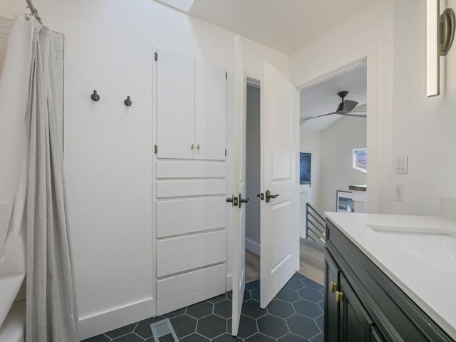 383 Explorer Ct Apt B, Grand Junction, CO 81507