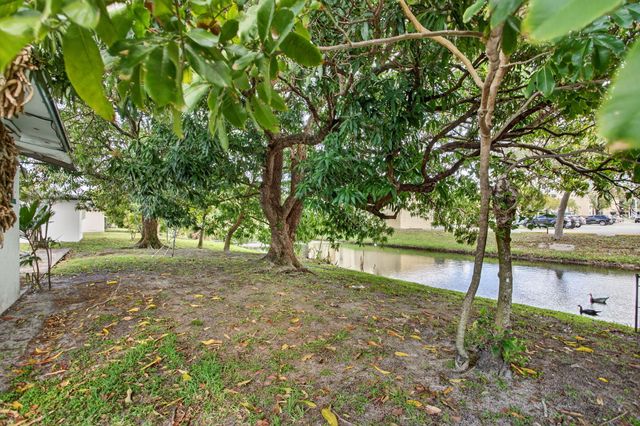 2540 NW 34th Terrace, Lauderdale Lakes, FL 33311