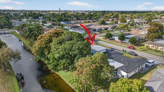 2540 NW 34th Terrace, Lauderdale Lakes, FL 33311